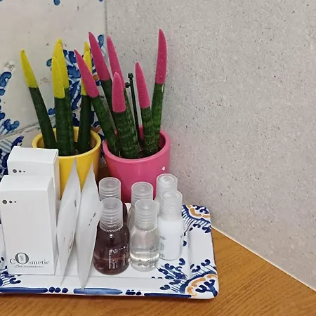 بيت ضيافة Giardini Luxury *