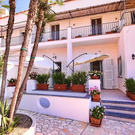 Giardini Luxury Affittacamere *