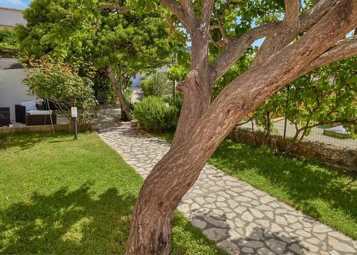 Giardini Luxury Guest house 4*